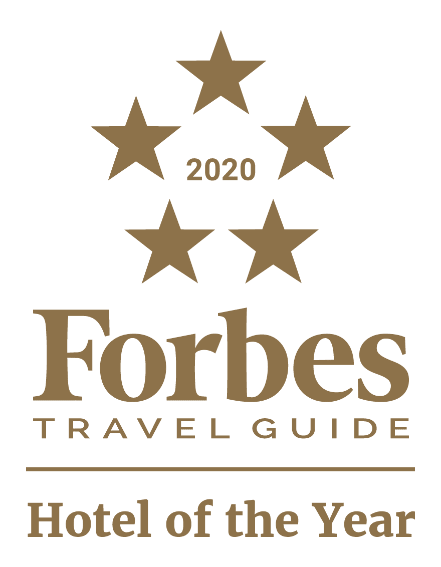 Forbes Travel Guide 2021 logo